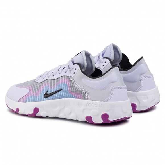 Nike Shoes - NWT Nike Renew Lucent Sneakers
